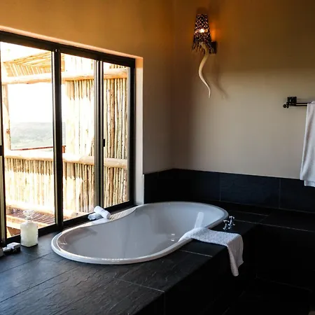 Umzolozolo Private Safari Lodge & Spa Ladysmith Room photo