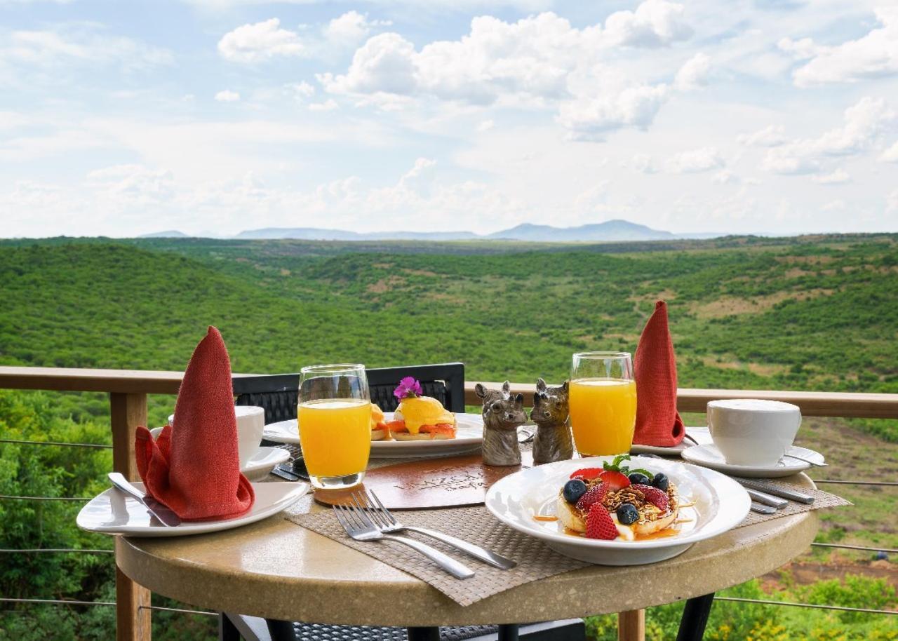 Umzolozolo Private Safari & * Ladysmith