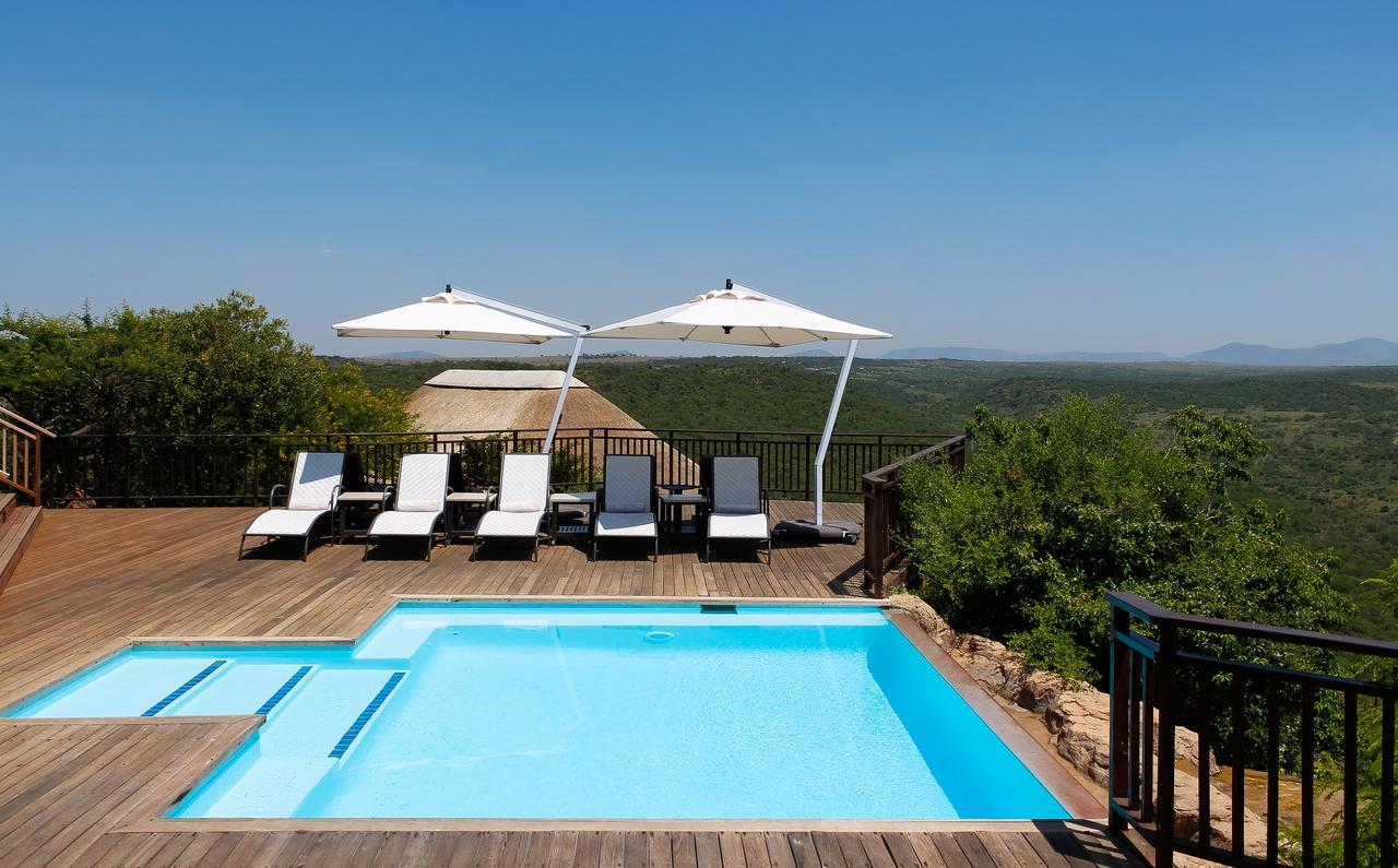 Umzolozolo Private Safari & * Ladysmith
