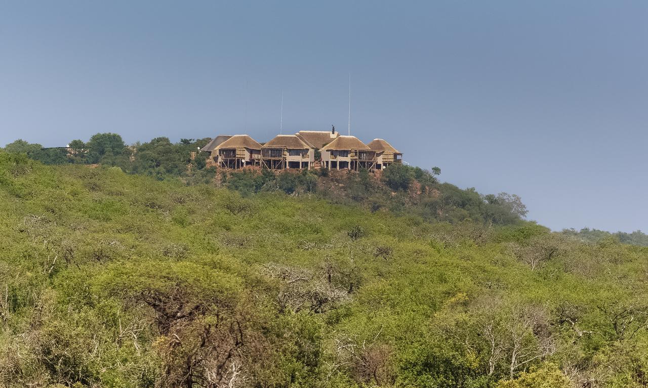 Umzolozolo Private Safari & * Ladysmith