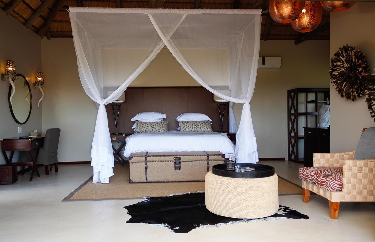 Umzolozolo Private Safari & Lodge *